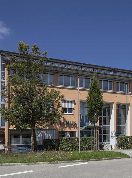Markt Bad Abbach Rathaus Raiffeisenstraße 72 93077 Bad Abbach Foto: altrofoto.de