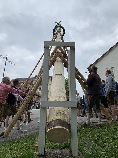Maibaumaufstellen 2023