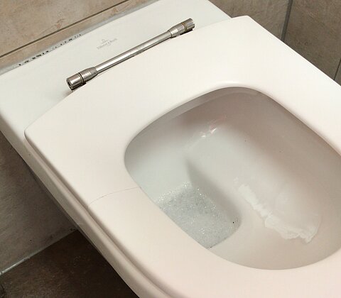 Öffentliche Toilette am Mühlbachparkplatz