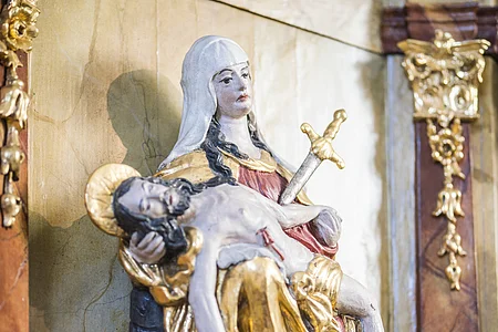 Frauenbründl Innen Marienstatue