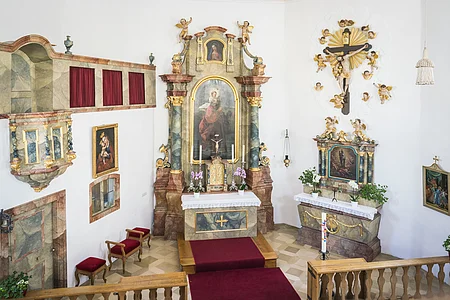 Marktkirche St. Christophoros innen - Altar