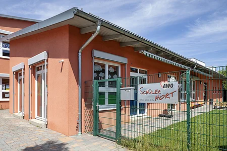 Außenansicht des AWO Schülerhorts in Bad Abbach