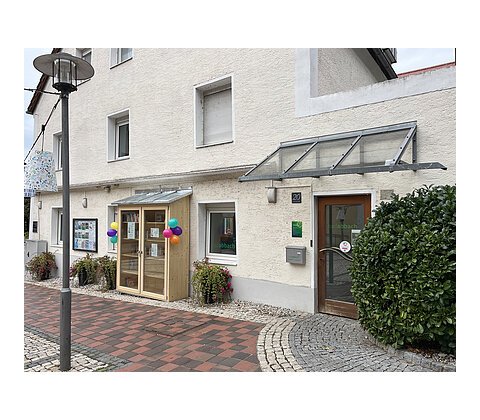 Bücherschrank