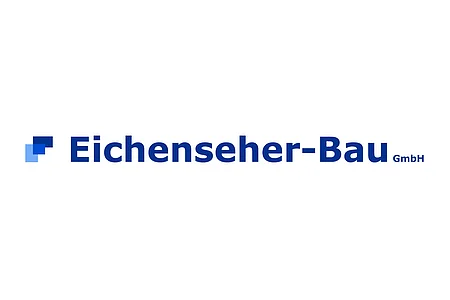 Logo mit blauem Quadrat und Schriftzug „Eichenseher-Bau GmbH“ in dunkelblauer Farbe auf weißem Hintergrund