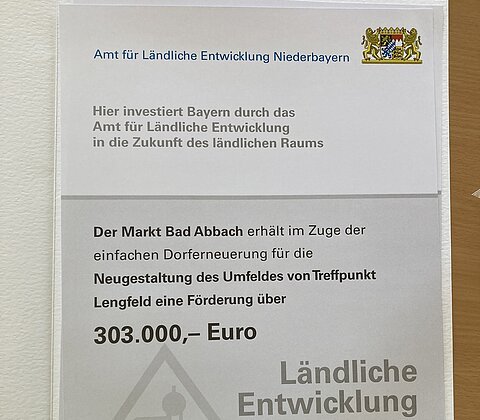 Dorferneuerung Lengfeld Übergabe ALE Niederbayern Förderbescheid