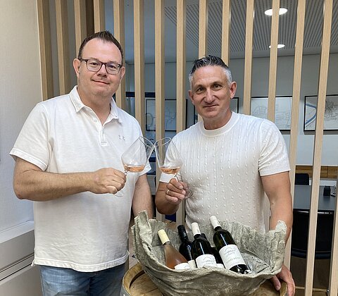 Bad Abbach Wein - Bad Abbach schmeckt - Wein Kollektion Bad Abbach weiß, rosé, rot, alkoholfrei
Dr. Benedikt Grünewald, Helmut Schwögler